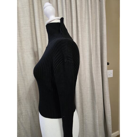 Love Tree Black Ribbed turtle neck cropped knit sweater Women's size L Stretchy - Picture 5 of 7